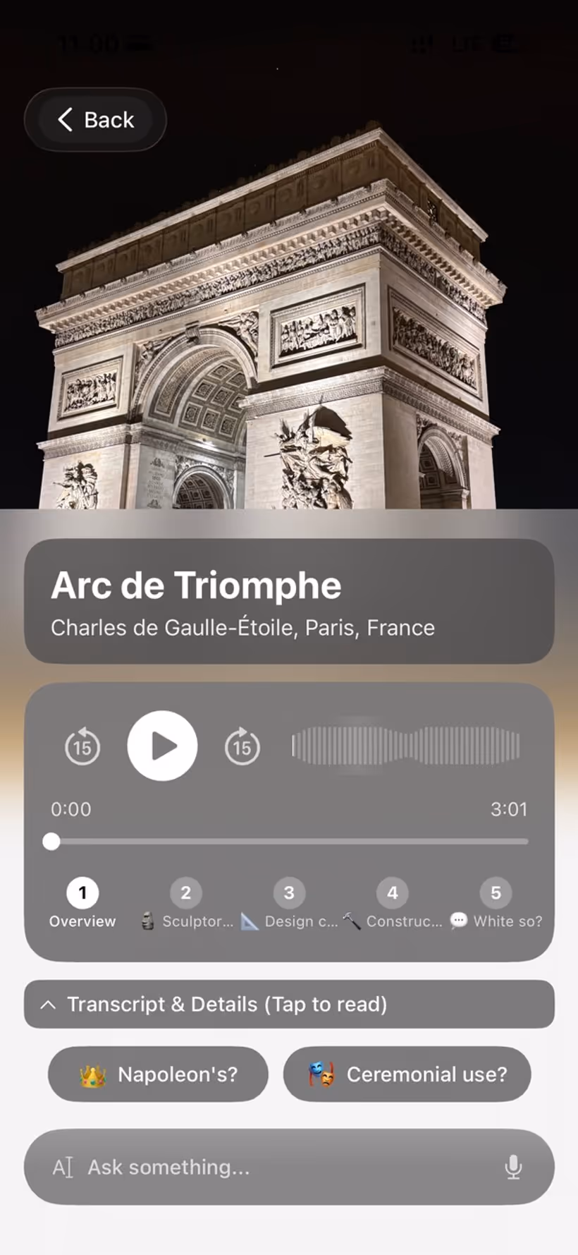 Chiaro recognizing the Arc de Triomphe at night, with chapter chips and follow-up questions.